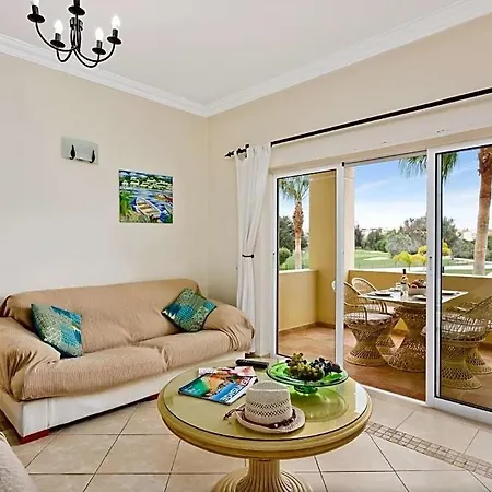 Sleeps 4 With Pool Air Con And Wifi וילהמורה